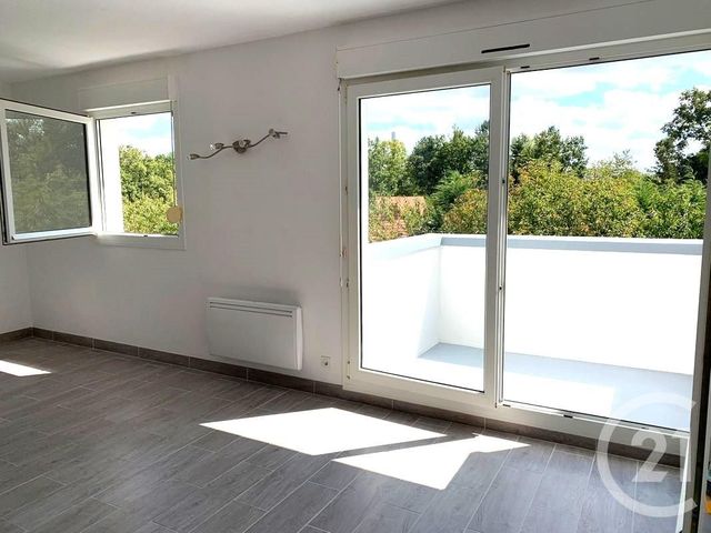 Appartement F1 à vendre BOUSSY ST ANTOINE